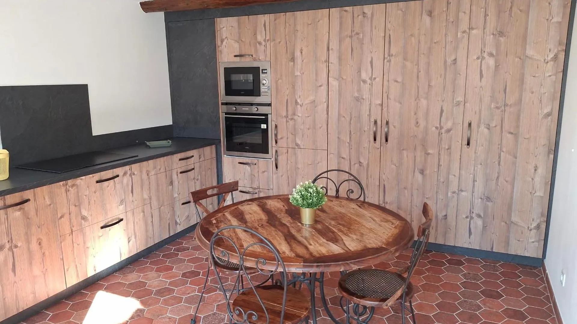 Holiday home La Maison D'Antoine A Robion