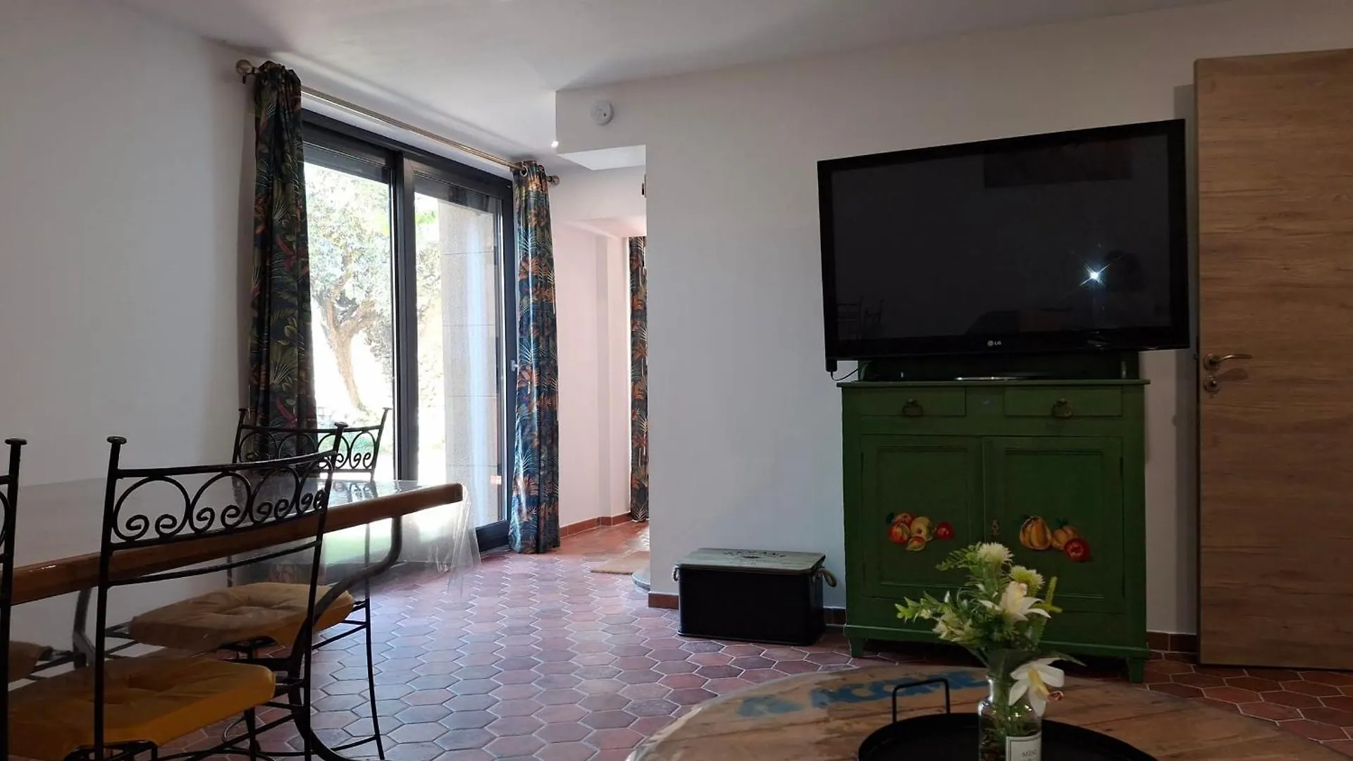 La Maison D'Antoine A Robion Robion en Luberon