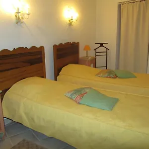  Appartement Perchée Dans Les Arbres Et Terrasse Ensoleillée